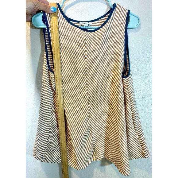 NWOT Betsey’s Boutique Shop Women's Mustard Yellow & Cream Flare Knit Top Medium - Picture 5 of 8